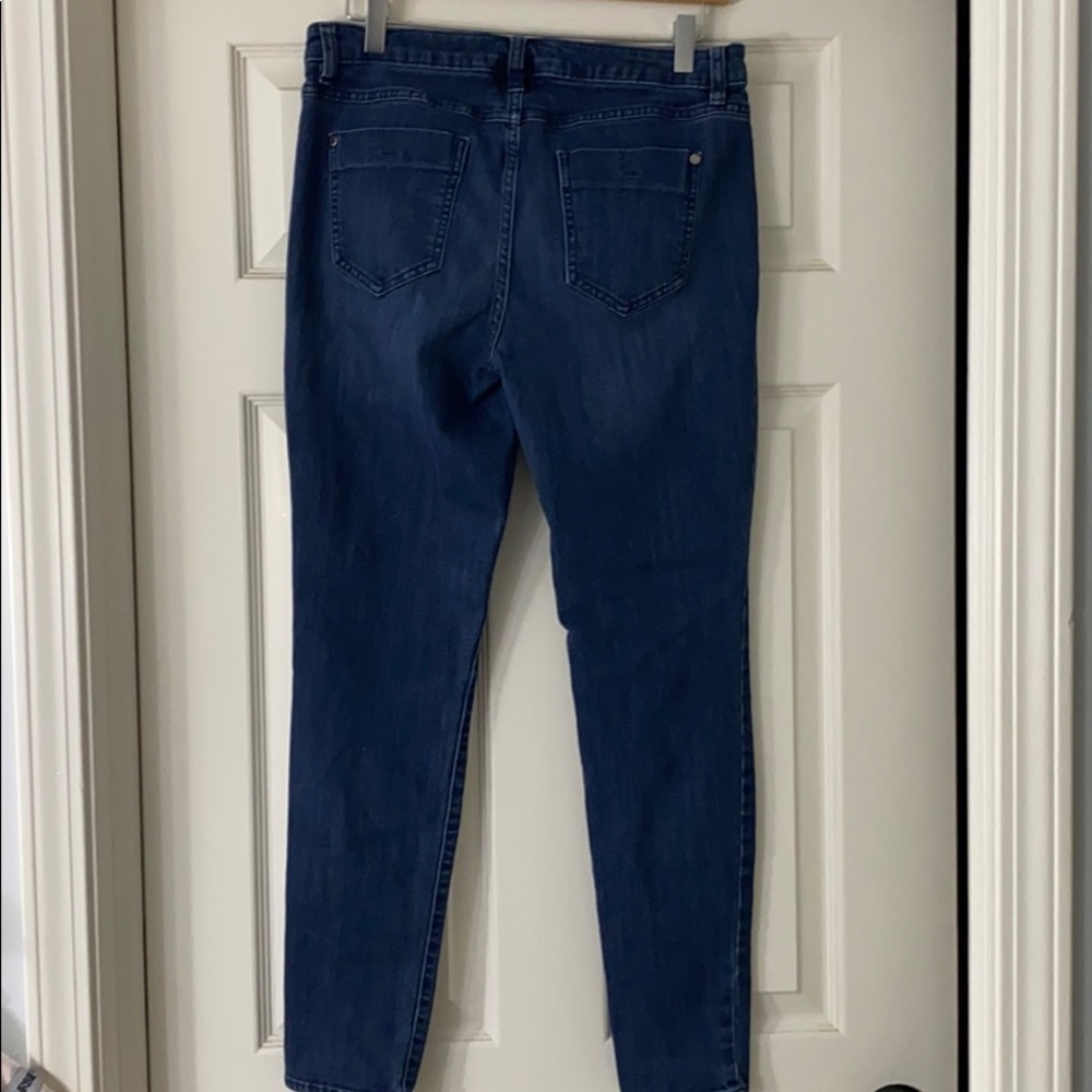 Jeans - Picture 3 of 4